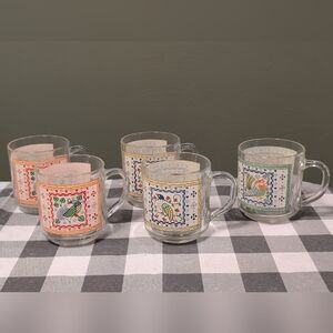 VINTAGE Colorful Bird And Flower Quilt Patterned Glass Mugs Set Lot Of 5